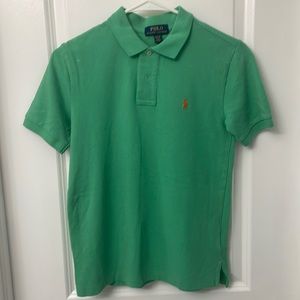 Boys Polo Short sleeve collared shirt.